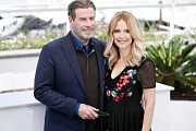 Další rána po smrti milovaného syna. John Travolta oznámil smrt jeho manželky Kelly Preston Další rána po smrti milovaného syna. John Travolta oznámil smrt jeho manželky Kelly Preston