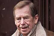 Film Havel aneb jak český prezident navrhl manželce a milence život pod jednou střechou