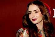 Lily Collins: Mladá, krásná a navíc úspěšná. Co o půvabné herečce ze seriálu Emily in Paris nejspíš nevíte Lily Collins: Mladá, krásná a navíc úspěšná. Co o půvabné herečce ze seriálu Emily in Paris nejspíš nevíte