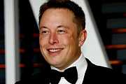 Podnikatel Elon Musk si zahrál v Iron Manovi, podívejte se na trailer Podnikatel Elon Musk si zahrál v Iron Manovi, podívejte se na trailer