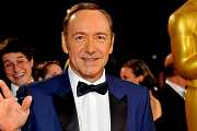 Herec Kevin Spacey platí nyní daň za opilecké eskapády z devadesátých let. Kampaň #Me Too mu zničila kariéru Herec Kevin Spacey platí nyní daň za opilecké eskapády z devadesátých let. Kampaň #Me Too mu zničila kariéru