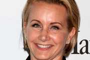 Brýlatá šprtka Andrea Zuckerman z Beverly Hills 90210 je dnes šmrncovní baba a z celé seriálové party to dotáhla nejdál Brýlatá šprtka Andrea Zuckerman z Beverly Hills 90210 je dnes šmrncovní baba a z celé seriálové party to dotáhla nejdál