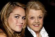 Angela Lansbury alias Jessica Fletcherová oslavila 95. narozeniny. Před 45 lety odmítla roli ve filmu Miloše Formana Angela Lansbury alias Jessica Fletcherová oslavila 95. narozeniny. Před 45 lety odmítla roli ve filmu Miloše Formana