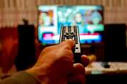 Božena (2020): Čtyřdílnou minisérii s Aňou Geislerovou uvede Česká televize v březnu 2021 Božena (2020): Čtyřdílnou minisérii s Aňou Geislerovou uvede Česká televize v březnu 2021