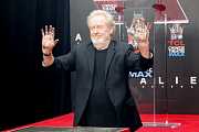 Ridley Scott: Vizionářský režisér, který lidem představil vesmírné vetřelce a vytvořil Ripleyovou Ridley Scott: Vizionářský režisér, který lidem představil vesmírné vetřelce a vytvořil Ripleyovou