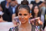 Tísňová linka: Halle Berry v kómatu. Co se během natáčení stalo Tísňová linka: Halle Berry v kómatu. Co se během natáčení stalo