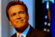 Arnold Schwarzenegger míří do seriálového světa. Čekají ho špionáže
