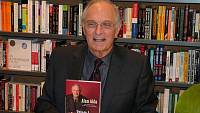 Alan Alda, Hawkeye Pierce z M.A.S.H., slaví 90. narozeniny. Neuvěříte, jak vypadá, a do čeho se zase pustil