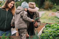 Farmu Vojty Kotka přepadly mandelinky. Vojta čelí i pořádné bouři, která ho pěkně vystraší