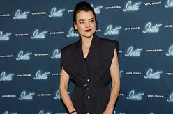 Herečka Jana Stryková žije se synem nejslavnějšího zpěváka Česka. Podobu nezapře, chytří ho poznají hned