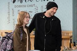 Zítra v Ulici: V úterý získá bistro novou brigádnici a Hruškovi volají záchranku