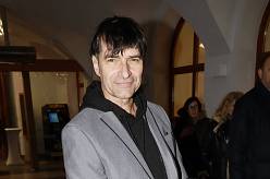 Jak bydlí Zdeněk Podhůrský: Třicet let proměny staré opukové stavby v útulné rodinné sídlo