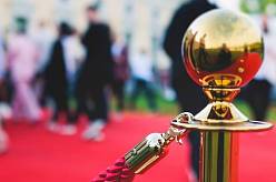 Český triumf v Berlíně: Série o tragické smrti spisovatelky Monyové dobývá svět. Tereza Ramba v hlavní roli exceluje