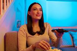 Zítra si celé Česko vezme dovolenou. Nova vysílá v 15:15 nejvtipnější komedii všech dob