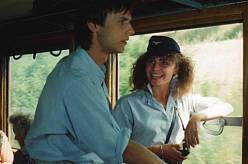 Do očí bijící chyby ve Slunce, seno, jahody: Největší průšvih unikl ve scéně, kdy Venca veze Kelišku na motorce