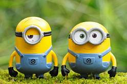 Mimoni a monstra mají venku trailer. V létě vtrhnou do kina. První reakce diváků jsou rozpačité