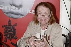 Kouzelná vila Ivy Janžurové: Tři patra, všechny dcery a vnuci pod jednou střechou a trocha nadpřirozena