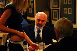 Zvládnete poznat herce, kteří hráli v nejslavnějších českých filmech posledních 30 let?