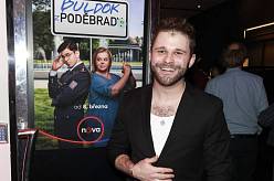 V Buldokovi z Poděbrad hraje i bývalý spolužák Štěpána Kozuba. Víte, kdo to je?