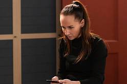 Zítra v Ulici: V pátek přijde překvapivé pozvání na rande a mailem přiletí výhrůžky