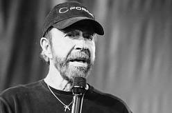 Chuck Norris, mistr bojových umění a herec, jehož houževnatost se stala internetovou legendou, zemřel ve věku 86 let