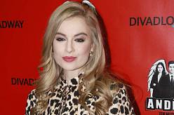 V Česku nádherná herečka. Novodobá princezna Zubejda hledá charismatického vtipálka, který má něco v hlavě