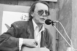 Zbožňovaný rebel, který se sám zničil. Příběh „něžného bigbíťáka“ Petra Nováka