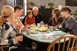 Zítra v Ulici: Ve středu se u Hruškových slaví a Blanka se ocitá na nebezpečném místě