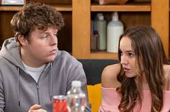 Zítra v Ulici: V pátek budou Laura i Roman úplně paf z toho, co se dozvědí