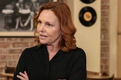 Ulice: Na náměstíčku dojde k zatčení. Milena hned baží po podrobnostech