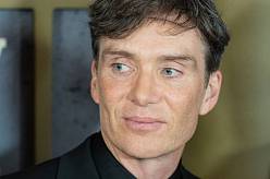 Cillian Murphy oslavil padesátiny. Nejspíš „ve vězení“, v horkém Řecku a po boku Jamese Bonda