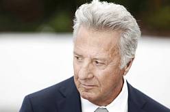 Dustin Hoffman ve Varech: Hollywoodská legenda přiletěla pro poctu. Fanoušky ale čeká jedno velké zklamání