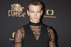 Tomas Sean Pšenička má dlahu na malíčku, ale i tak tančí ve StarDance dál