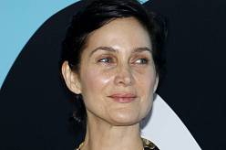 Hororový seriál Jaga oživuje slovanskou legendu. V novince s Carrie-Anne Moss zní i slavný český hit