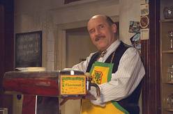 Fotokvíz: Poznáte postavy ze seriálu Hospoda podle jediné fotky? Není to vůbec jednoduché