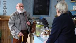 Jeden z mála pozitivních lidí v Ulici sotva přišel a už nás opouští. V ateliérech proběhlo dojemné loučení Jeden z mála pozitivních lidí v Ulici sotva přišel a už nás opouští. V ateliérech proběhlo dojemné loučení