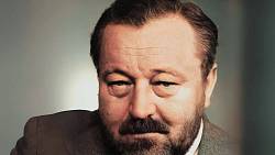 Celebrity pod lupou: Jan Werich jako pohádkový král Celebrity pod lupou: Jan Werich jako pohádkový král