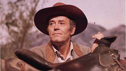 Cizinec na útěku: Henry Fonda jako lovná zvěř v televizním westernu, který by obstál i na velkém plátně Cizinec na útěku: Henry Fonda jako lovná zvěř v televizním westernu, který by obstál i na velkém plátně