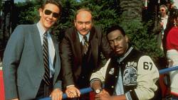 Detektiv Axel Foley zamotal pořádně hlavu zločincům i policajtům v Beverly Hills Detektiv Axel Foley zamotal pořádně hlavu zločincům i policajtům v Beverly Hills