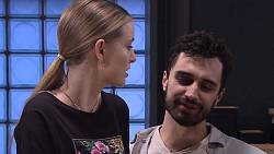 Zítra v ZOO: Nepovedený dárek přinesl bolest i ponížení. Adam a Sid zažijí perný den Zítra v ZOO: Nepovedený dárek přinesl bolest i ponížení. Adam a Sid zažijí perný den