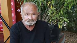 V Ulici patří k největším oblíbencům. Legenda ze známého hereckého rodu procestovala svět V Ulici patří k největším oblíbencům. Legenda ze známého hereckého rodu procestovala svět