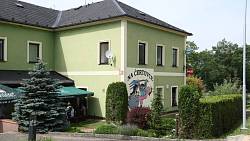 Ano, šéfe!: Takhle to dopadlo s majitelem restaurace Na Čertovce, který si vzal příliš velké sousto a restaurace má hned dvě