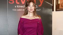 Premiéra filmu Stvůry ukázala elegantní šaty. První dojmy jsou skvělé