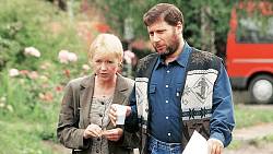 KVÍZ: Seriály, které psaly historii televize - zvládneš se dostat až na konec?