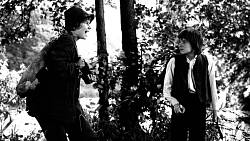 Tohle bylo to pravé dobrodružství bez wifi, zato s fantazií a odřenými koleny