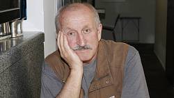 Herec Oldřich Navrátil otevřeně: Po operaci mozku přišel o ženu i rodinu. Teď našel klid a učí se opět žít