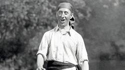 Kam se hrabou Pelíšky. Zítra odpoledne běží na TV Prima nejvtipnější česká komedie všech dob. Kdo ji nezná, není Čech