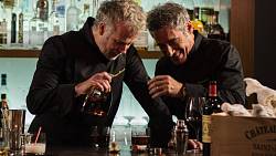 Zítra si rezervujte večer u televize. ČT 2 vysílá komedii, která pohladí po duši všechny nad 50 let