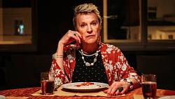 Kdo má rozum, zavře se zítra doma u televize. ČT 1 večer vysílá perlu české kinematografie ověnčenou cenami