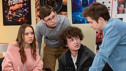 V pondělní Ulici: Těžké pořízení s Adrianou, informace od Romana a Vláďova velká lež